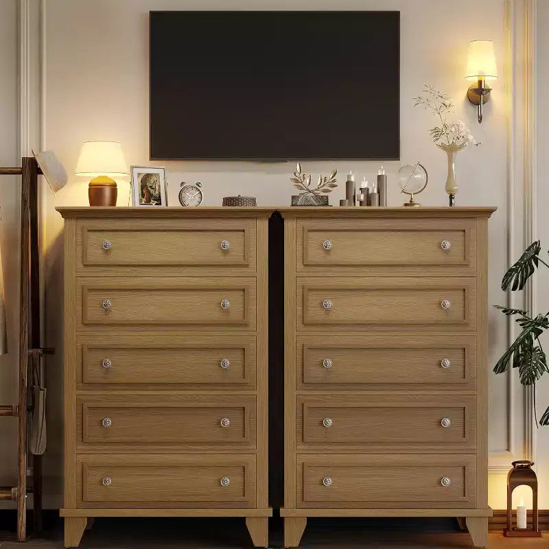 Commode en bois avec tiroirs