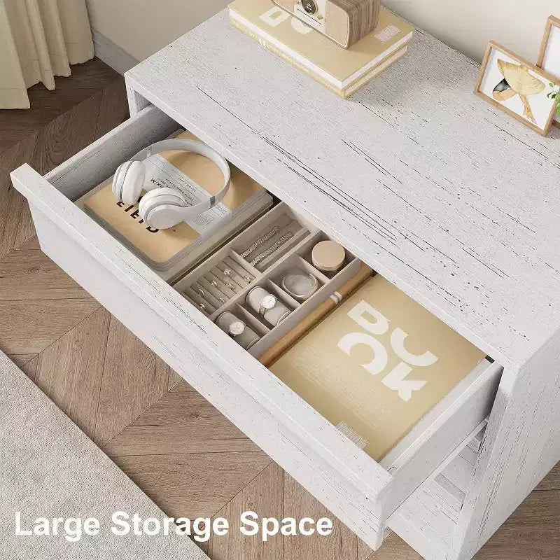 Commode de chevet en chêne naturel