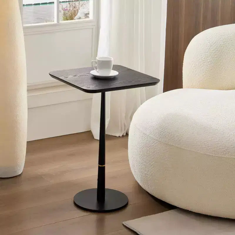 Table d'appoint carrée