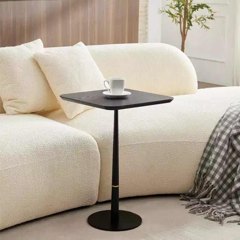 Table d'appoint carrée