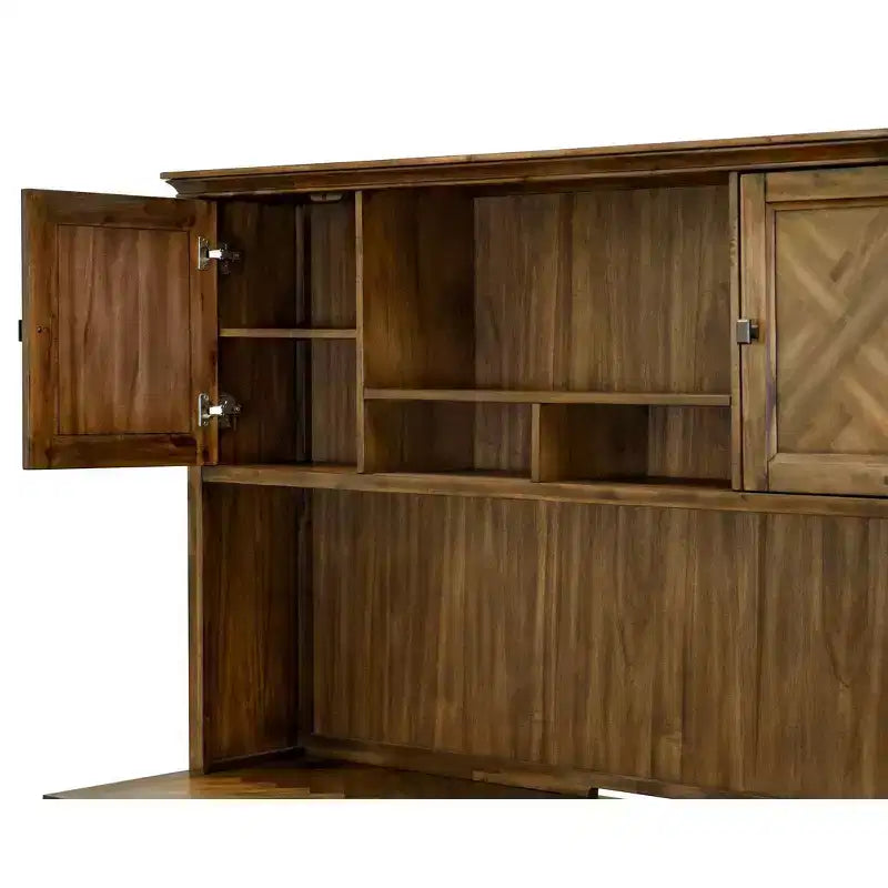 Vaisselier en bois traditionnel